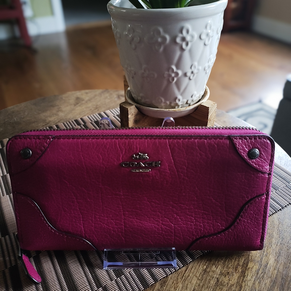 Coach Raspberry Pink Leather Wallet - Picture 2 of 13